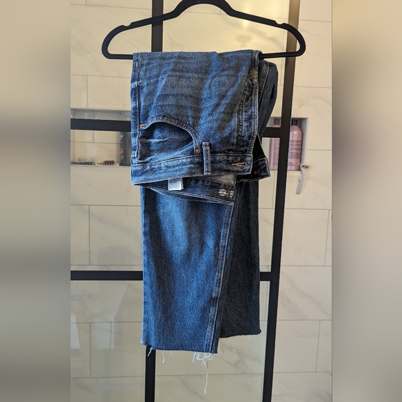 Old navy sky high straight jean button fly - Picture 5 of 5